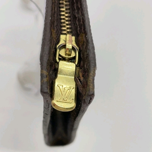 Authentic Louis Vuitton Black Monogram Pouch - Picture 12 of 15